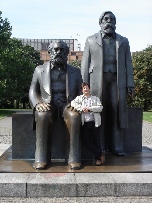 me, marx and engels in the alexanderplatz